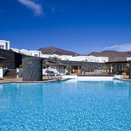 Apartamentos Livvo Coloradamar Playa Blanca  Exteriör bild