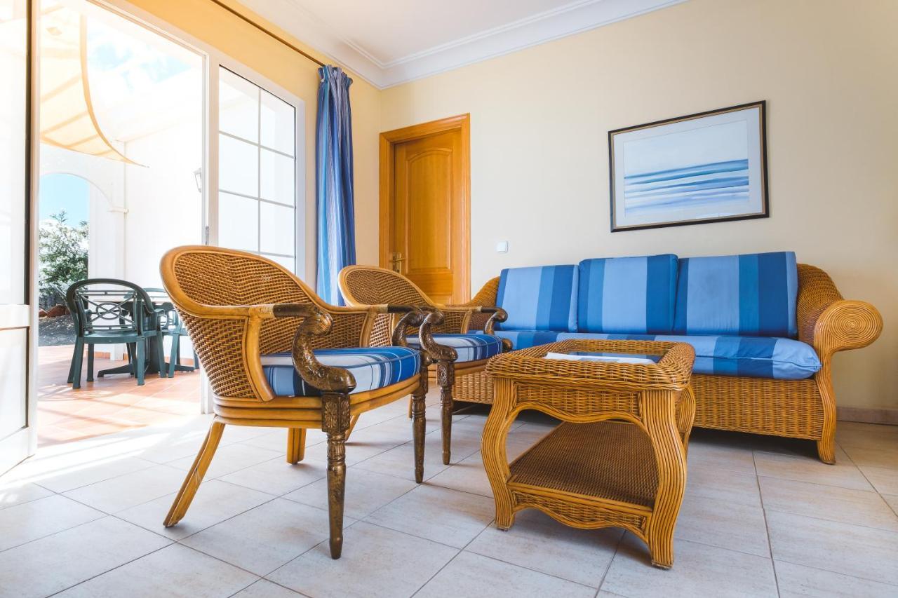 Apartamentos Livvo Coloradamar Playa Blanca  Exteriör bild