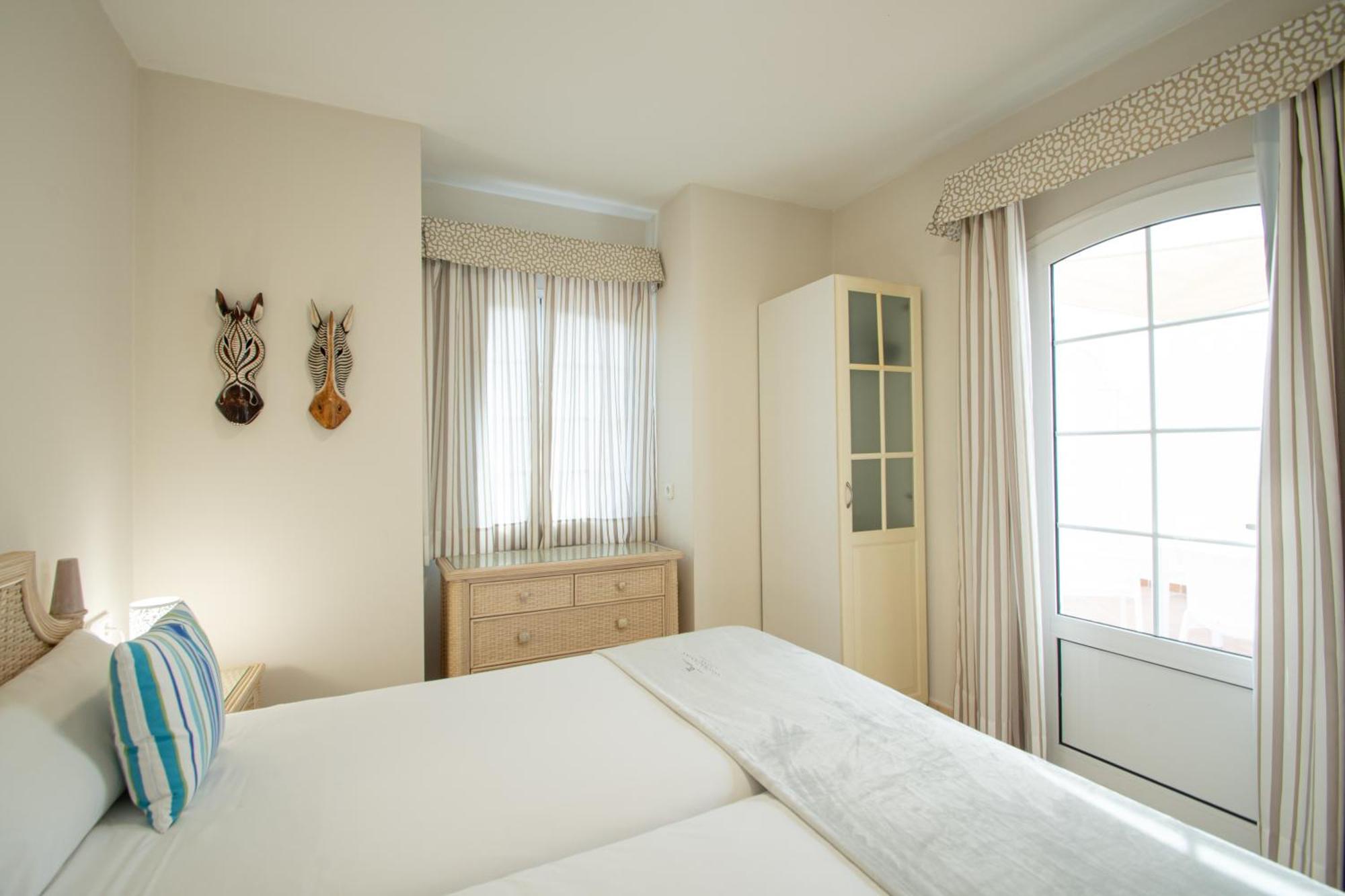 Apartamentos Livvo Coloradamar Playa Blanca  Exteriör bild