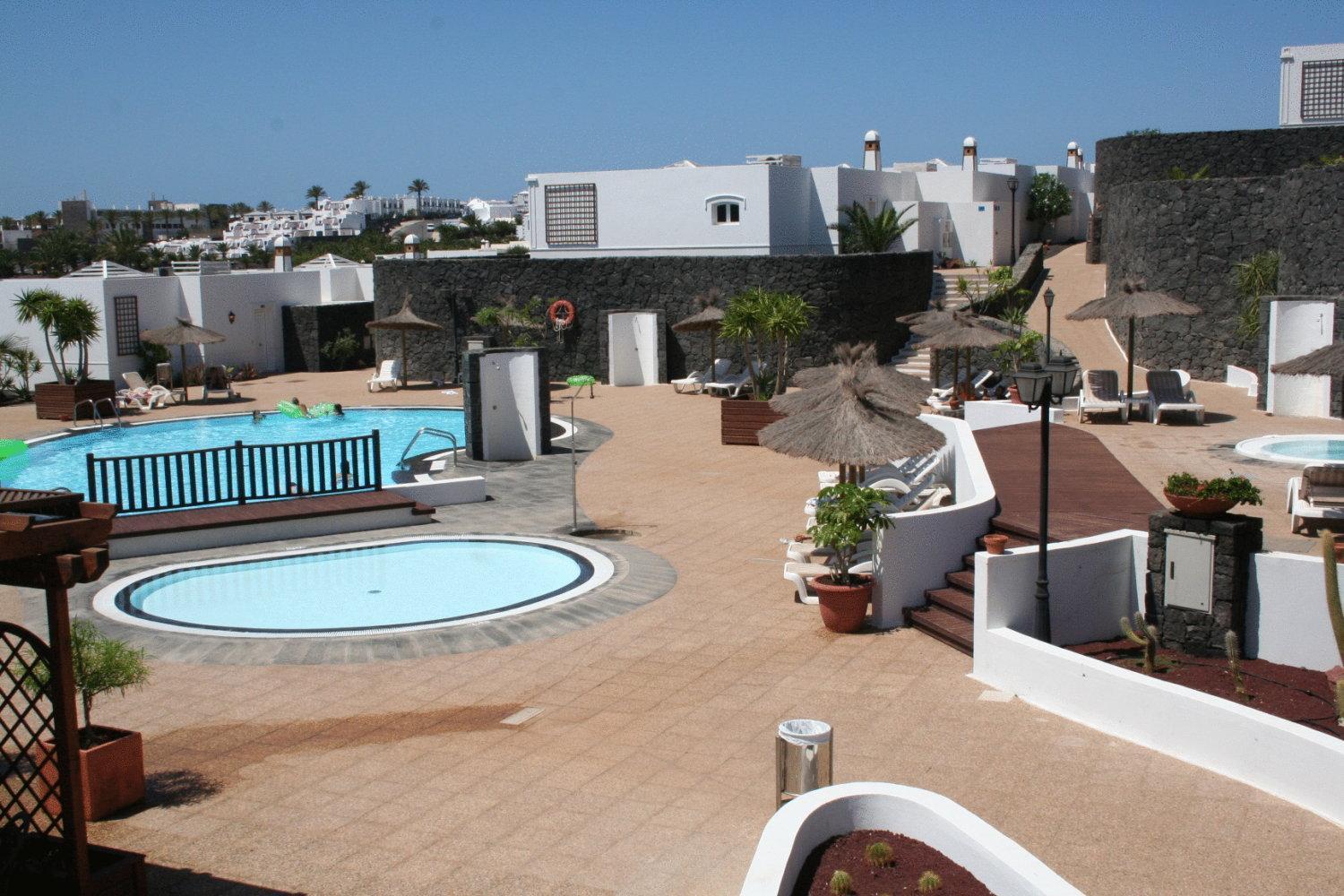 Apartamentos Livvo Coloradamar Playa Blanca  Exteriör bild