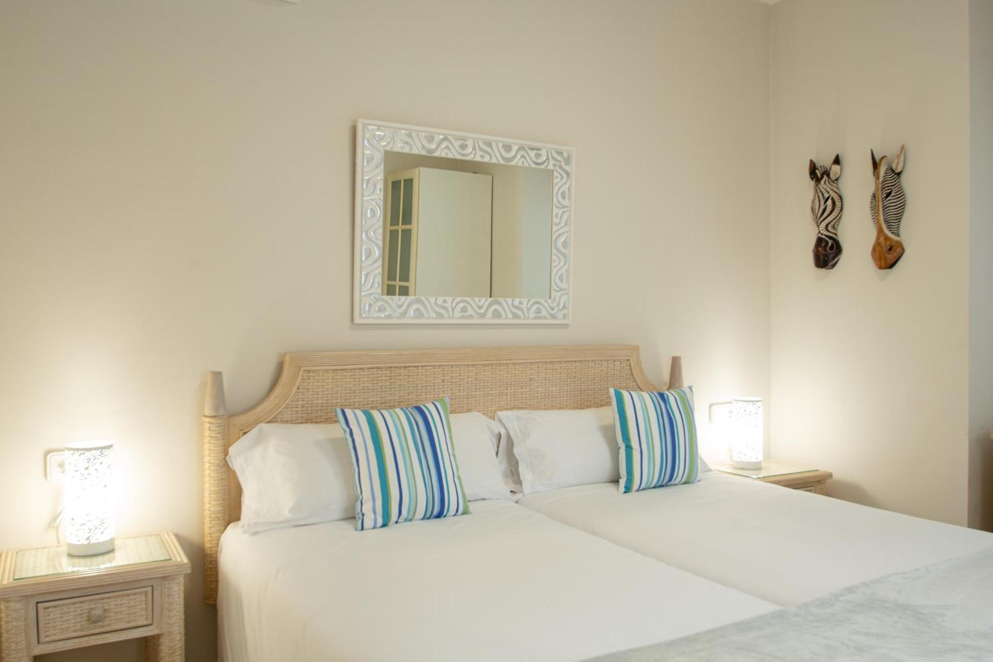 Apartamentos Livvo Coloradamar Playa Blanca  Exteriör bild