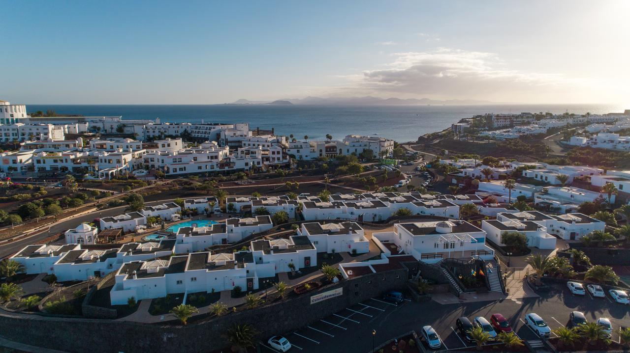 Apartamentos Livvo Coloradamar Playa Blanca  Exteriör bild